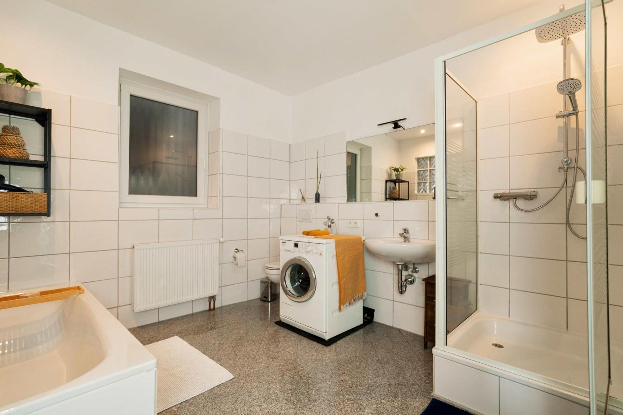 Urban Apartment - Stilvoll & Im Herzen Der Stadt Bremerhaven Esterno foto